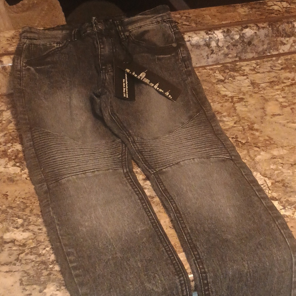 Road narrow size 14 black rinse boys jeans. Nyc. Designed and crafted .new